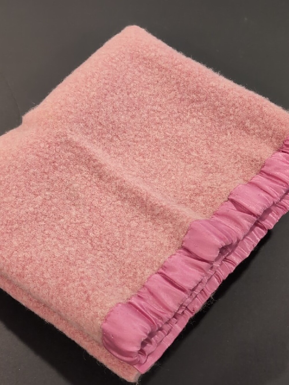 Vintage Kenwood Virgin Wool Pink Ruffled Edge Lap Blanket 49"X60"